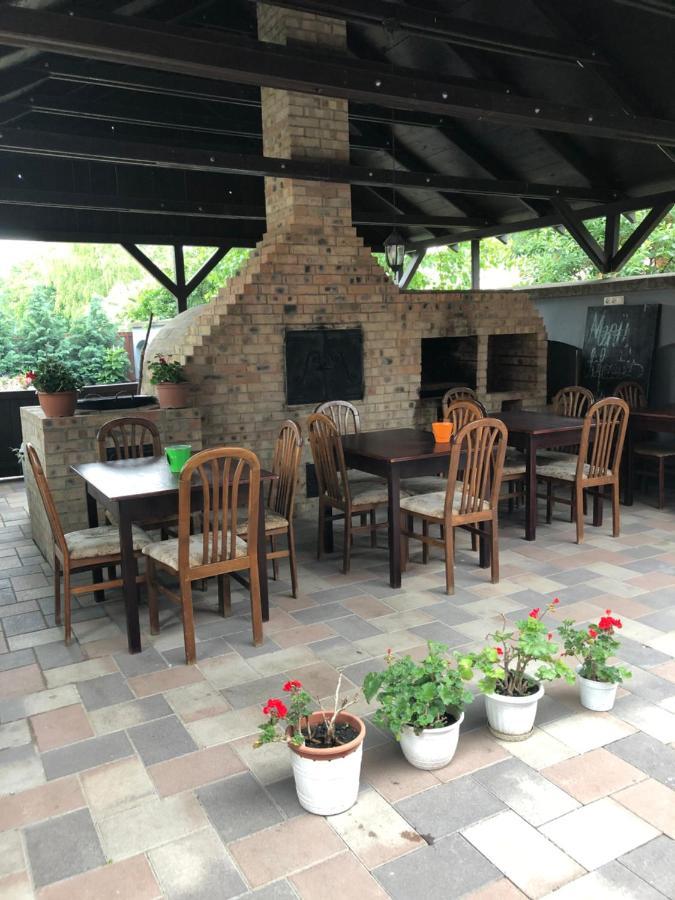 Kerekes Panzio Es Etterem Bed & Breakfast บาลมาซูจ์แบรอส ภายนอก รูปภาพ